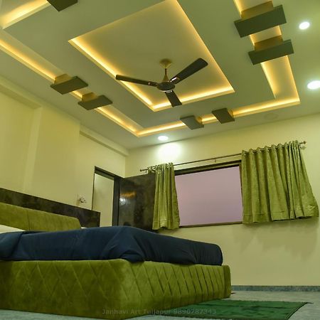 Pawan Executive Tuljapur Luaran gambar