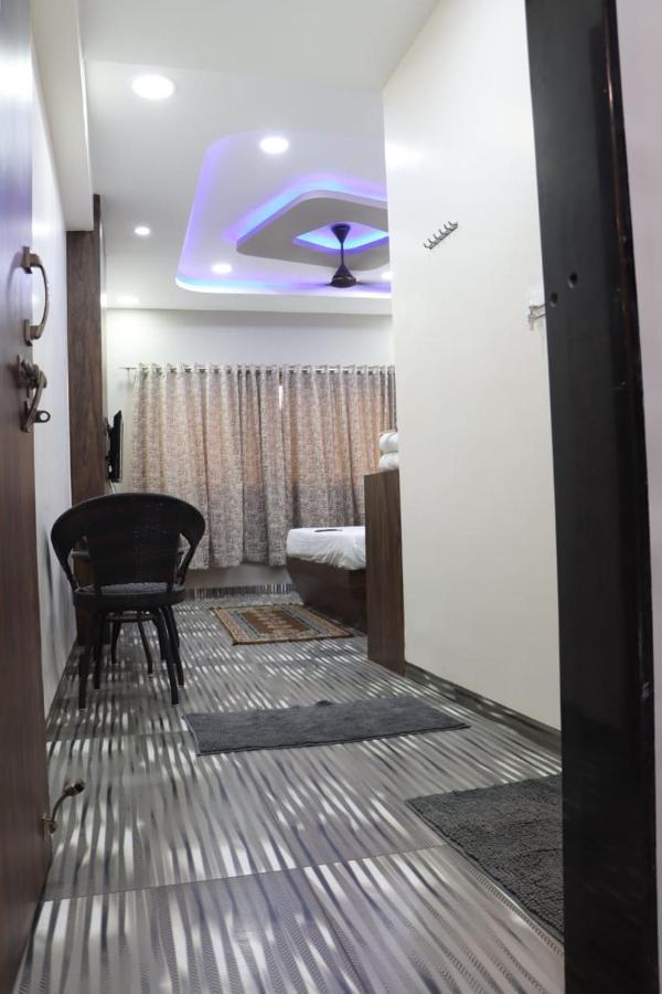 Pawan Executive Tuljapur Luaran gambar