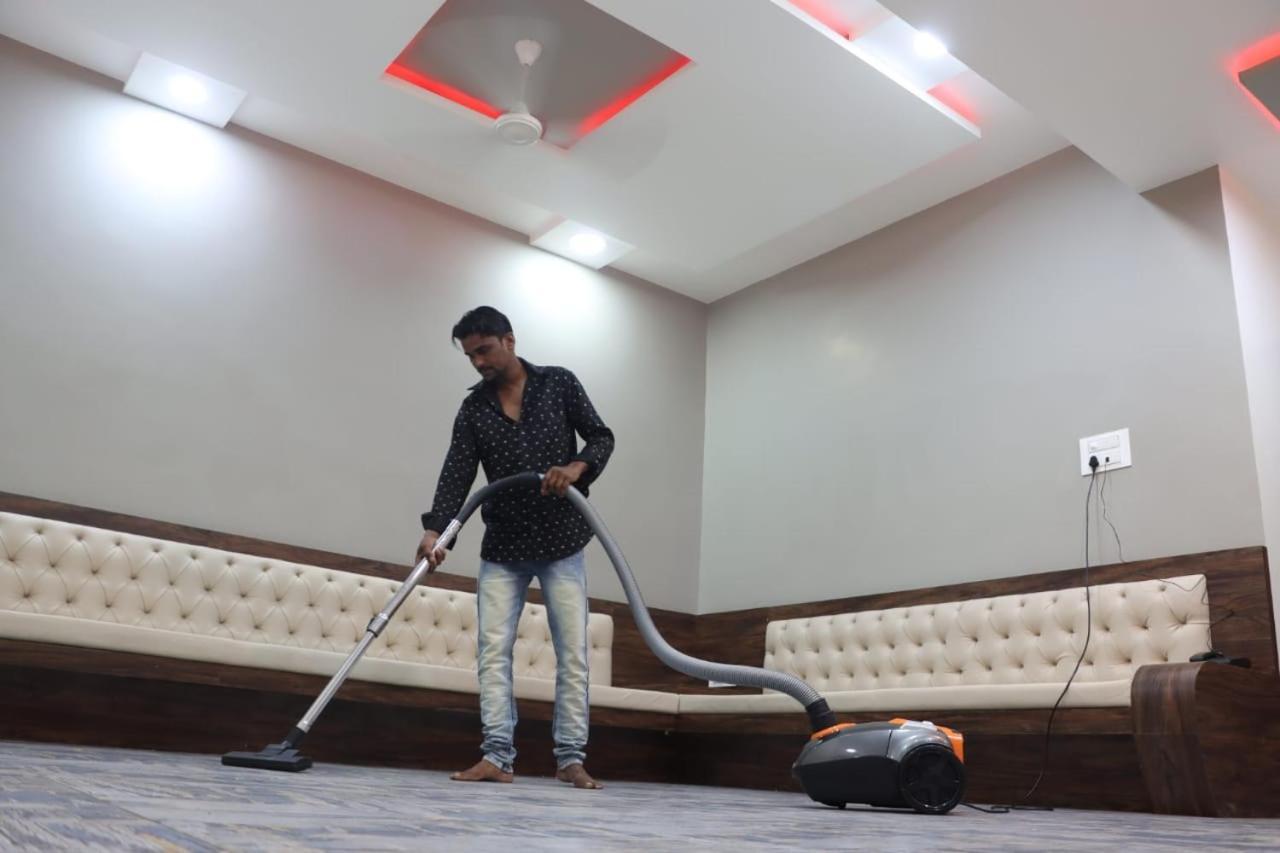 Pawan Executive Tuljapur Luaran gambar