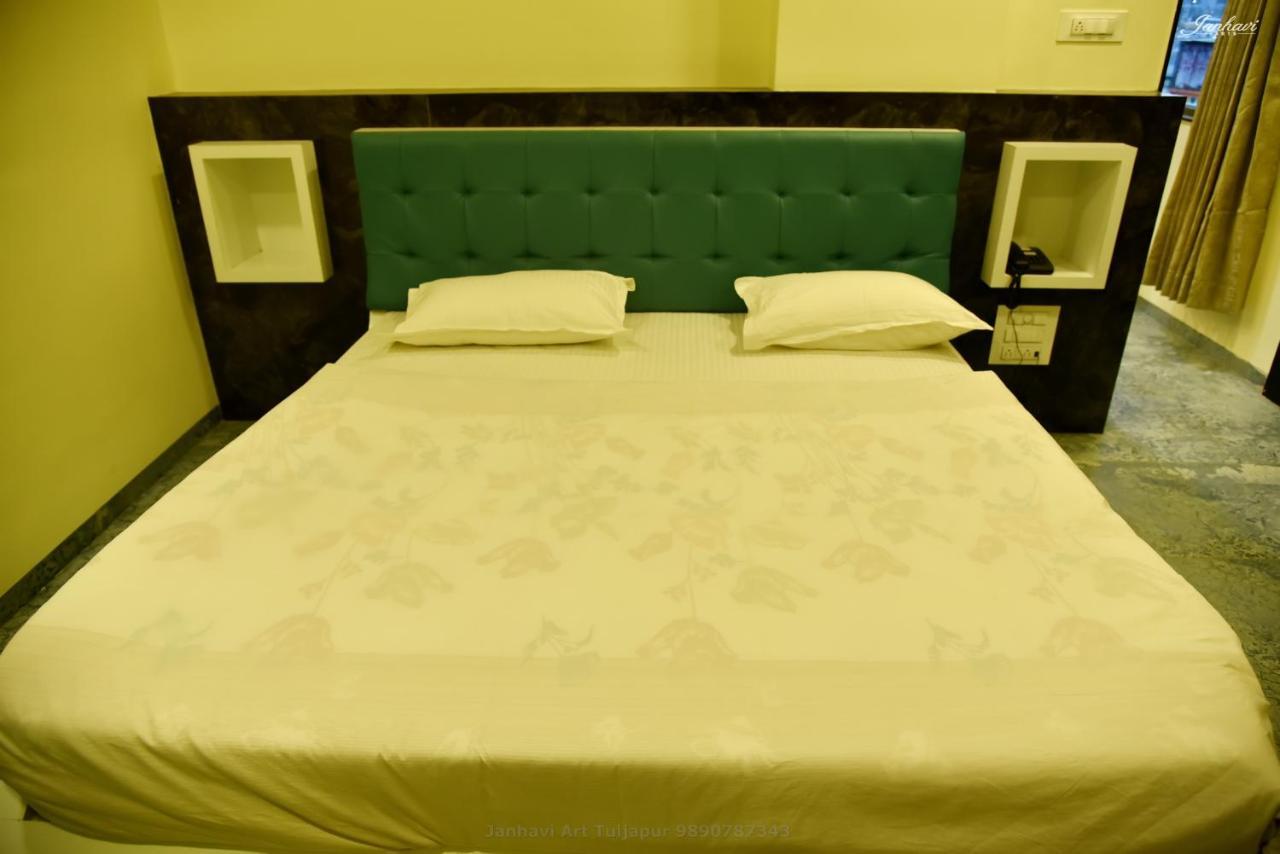 Pawan Executive Tuljapur Luaran gambar