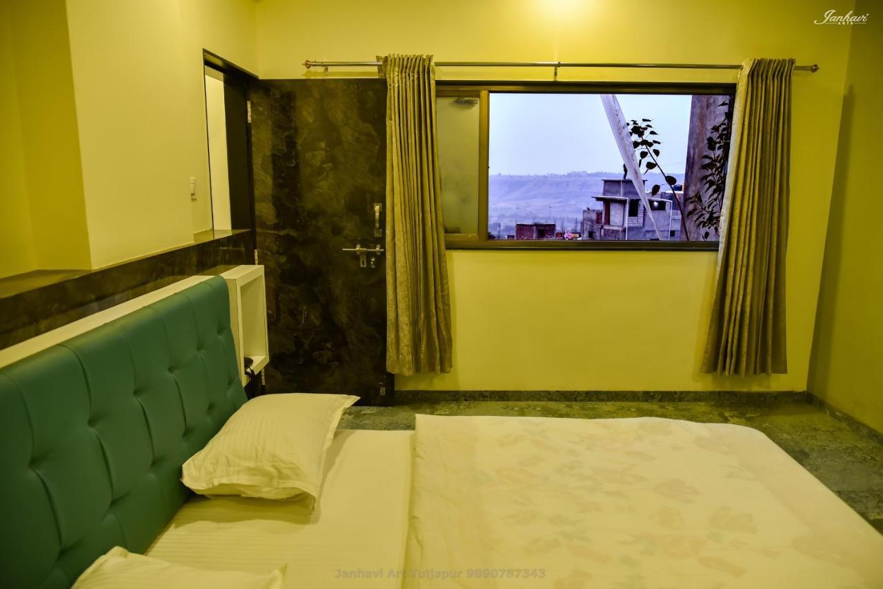 Pawan Executive Tuljapur Luaran gambar