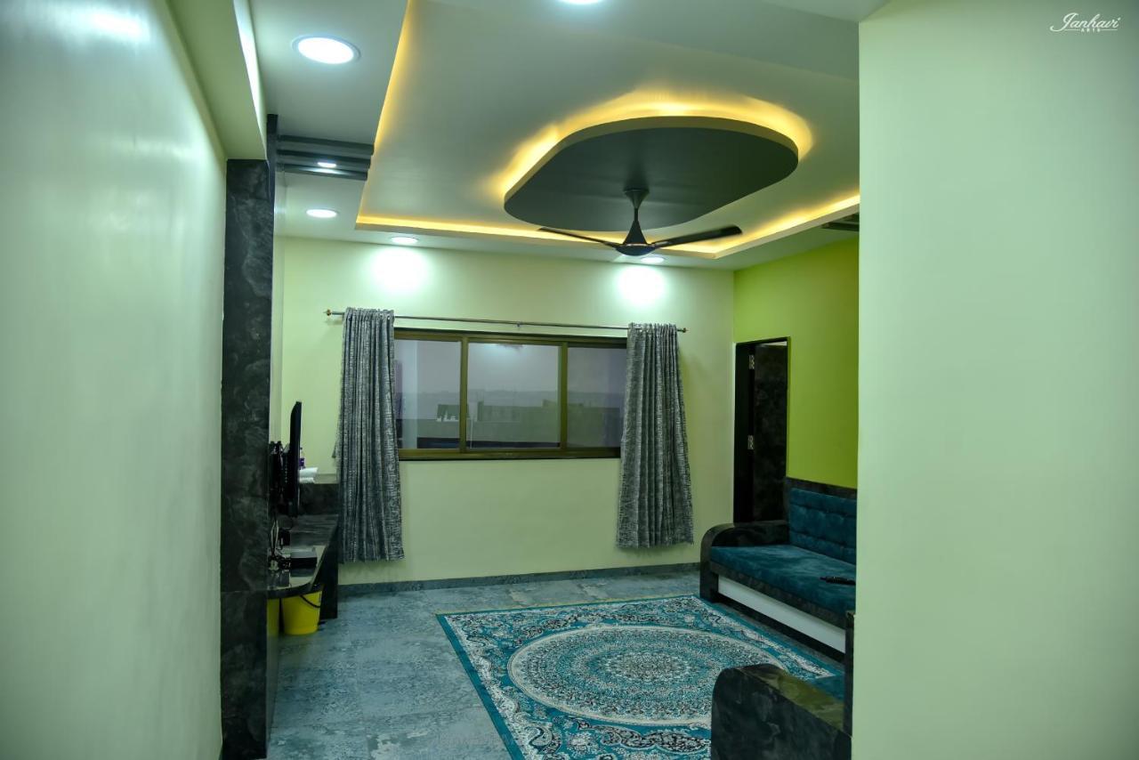 Pawan Executive Tuljapur Luaran gambar