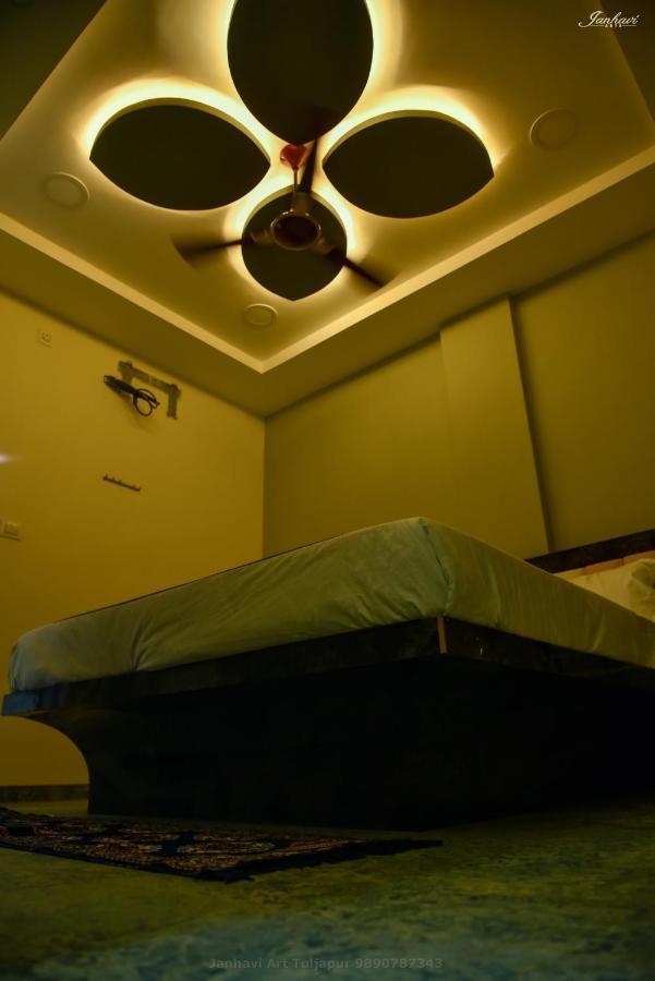 Pawan Executive Tuljapur Luaran gambar